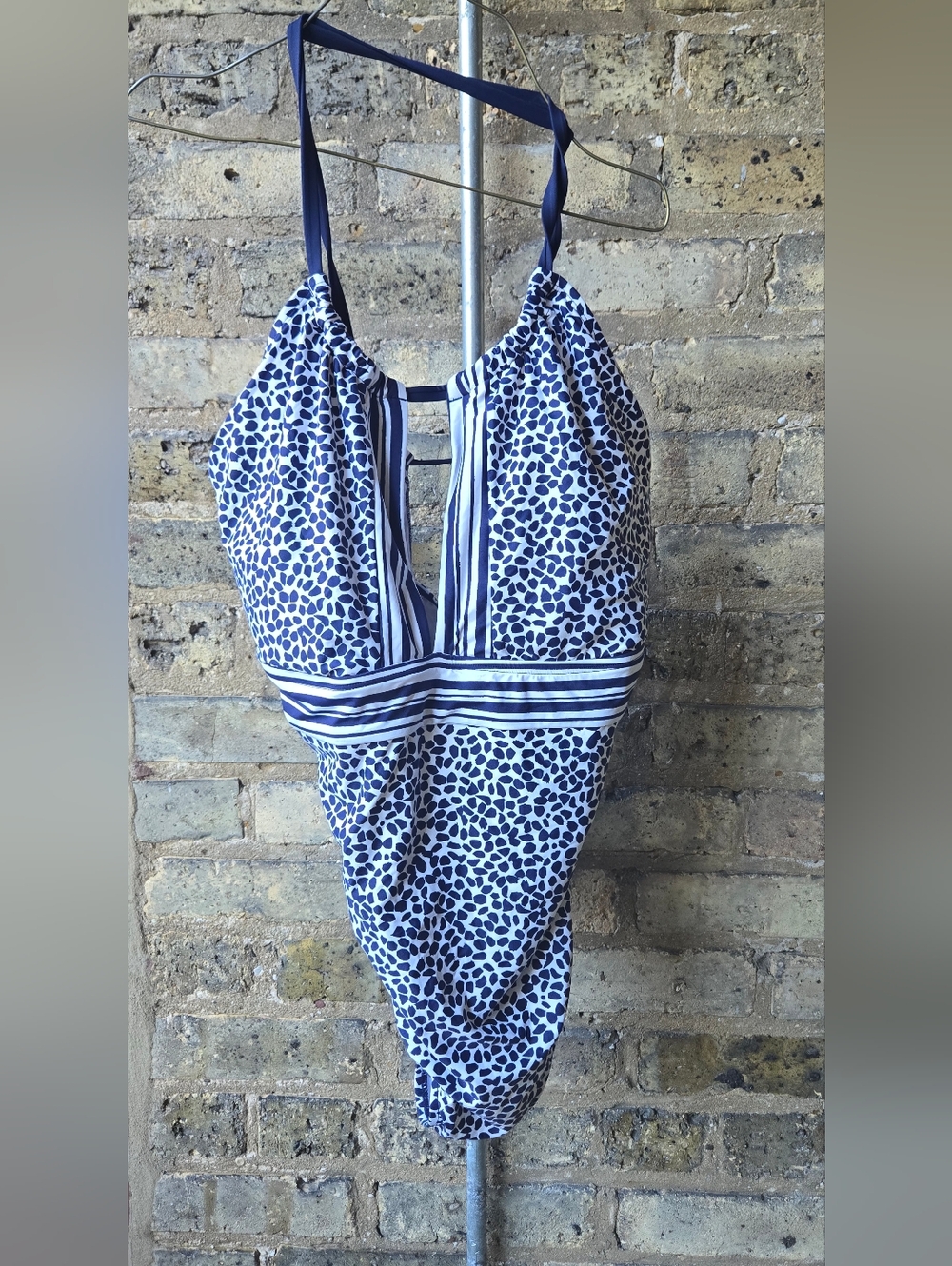 La Blanca Navy and White Printed Halter One-Piece Swimsuit 16W C/D Cups Mid-Size
